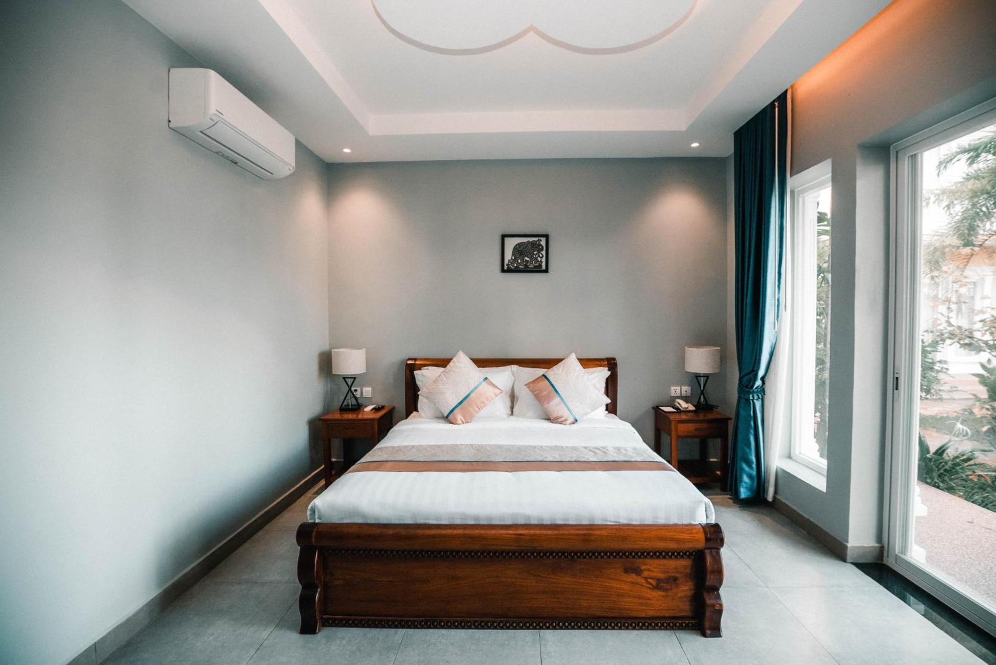Sokchea Kampot Hotel Exterior photo