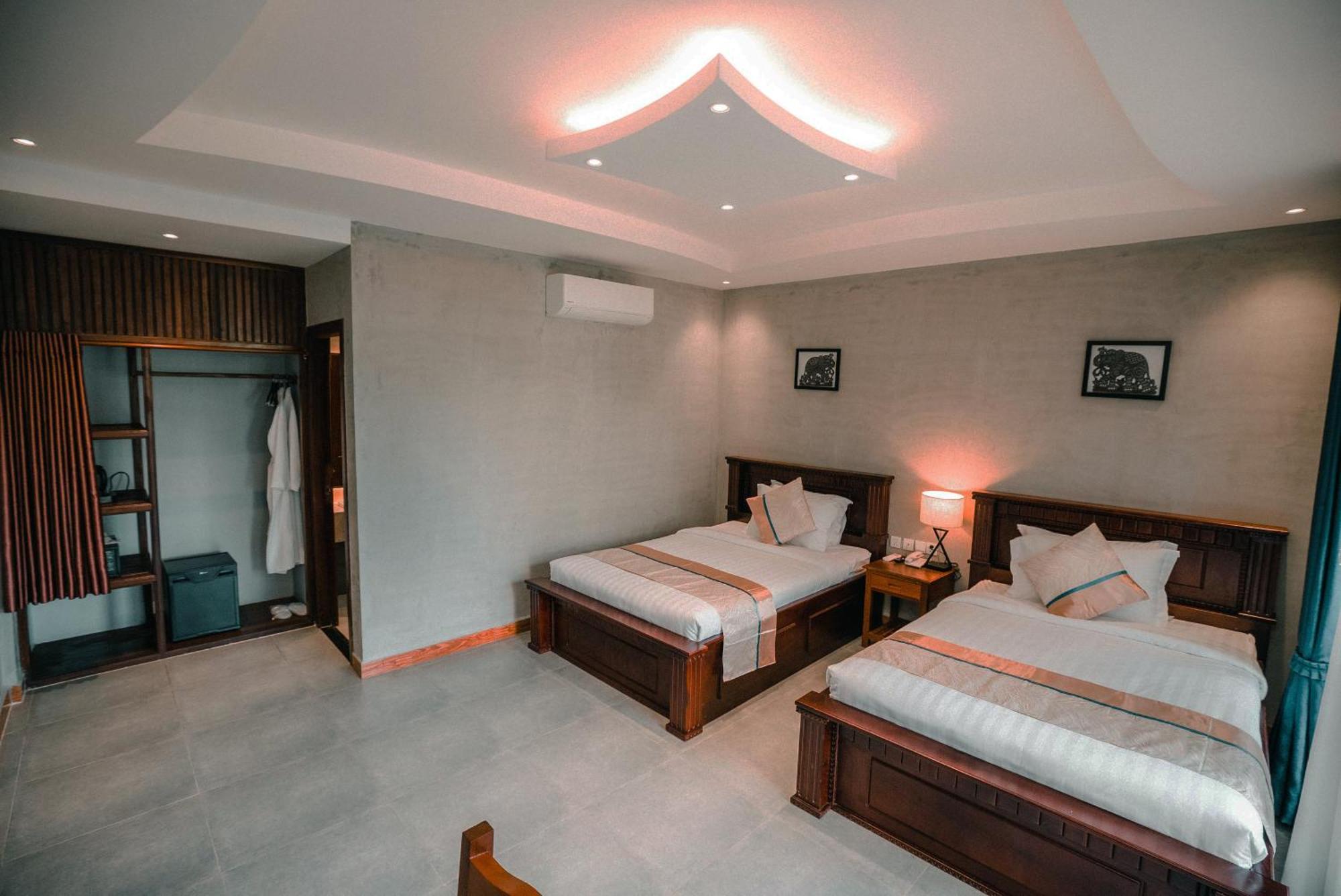 Sokchea Kampot Hotel Exterior photo