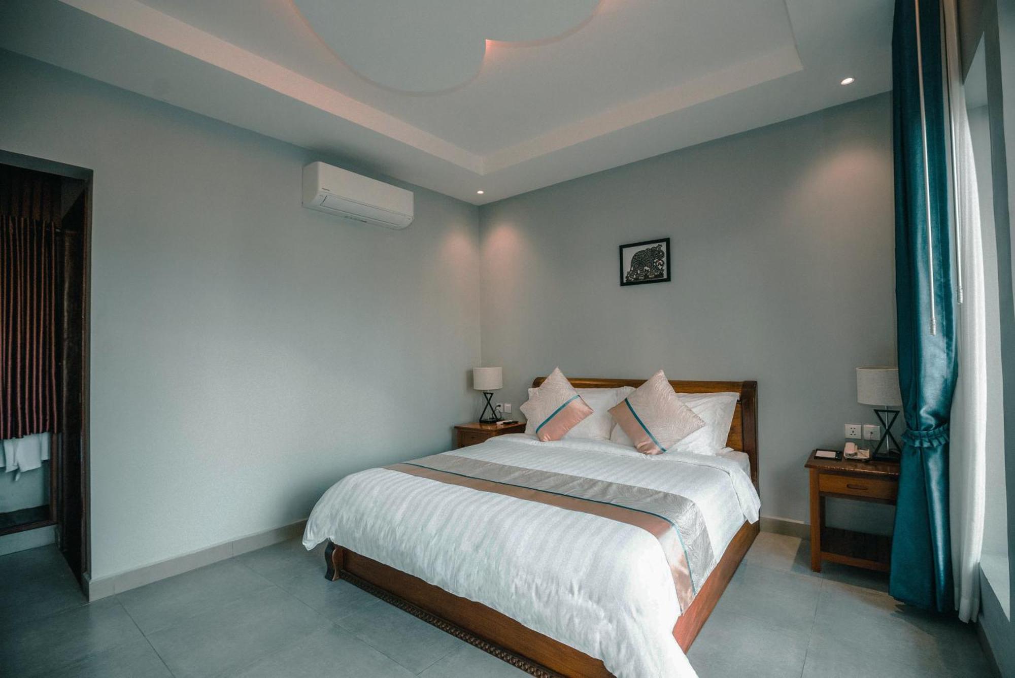 Sokchea Kampot Hotel Exterior photo