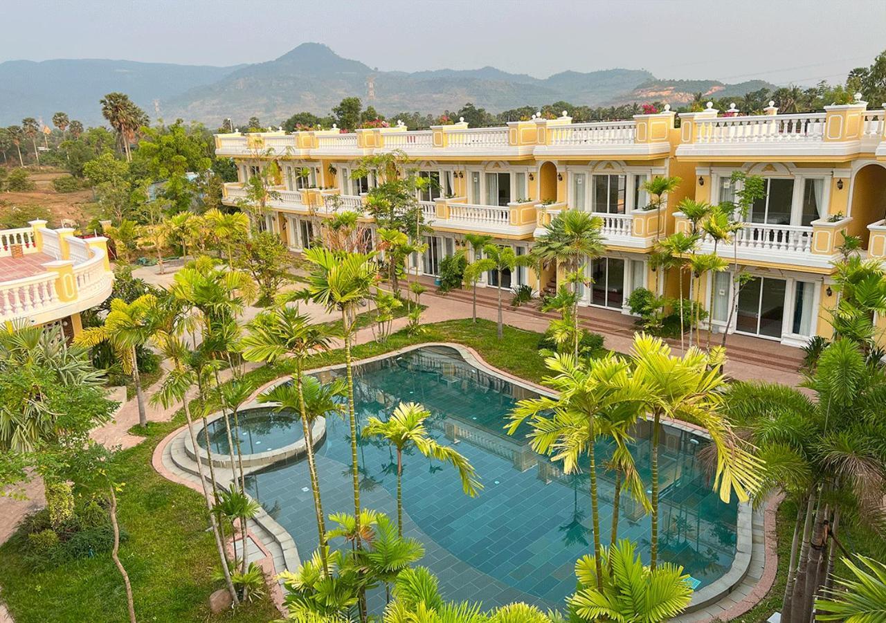 Sokchea Kampot Hotel Exterior photo