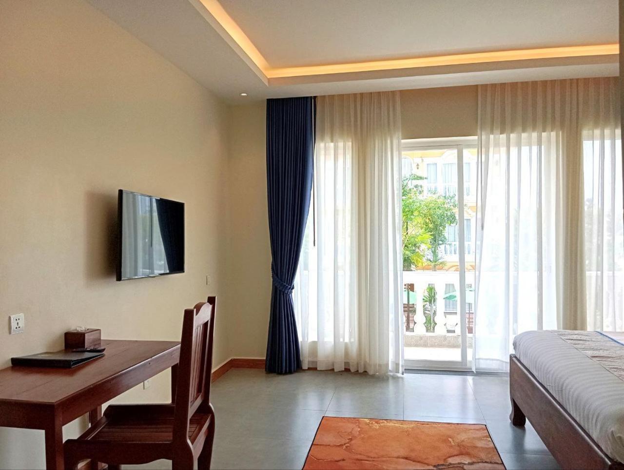 Sokchea Kampot Hotel Exterior photo